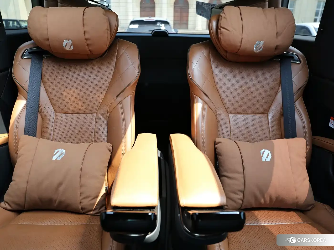 Toyota Alphard id 4538770 из Китая 8