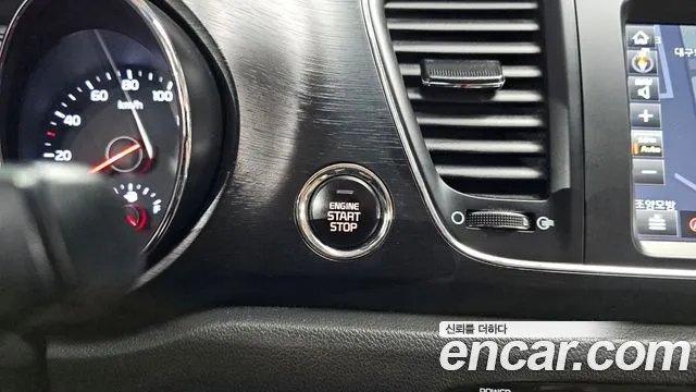 Kia The New Carnival id 2765340 из Кореи 18