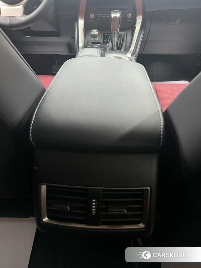 Lexus NX id 4207766 из Китая 21