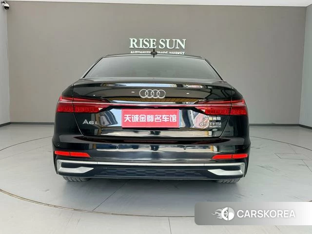 Audi A6L id 4241598 из Китая 19