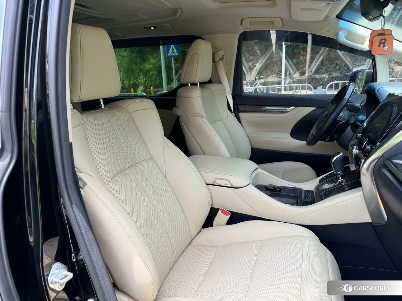 Toyota Alphard id 4514915 из Китая 11
