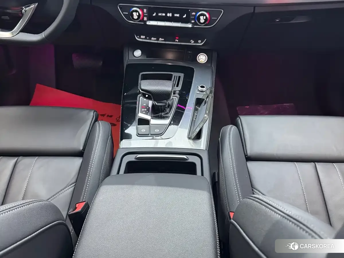 Audi Q5L id 4674362 из Китая 13