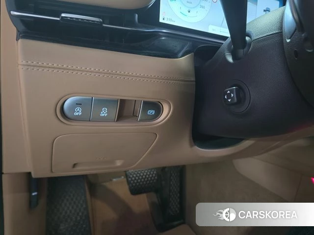 Genesis G90 (RS4) id 3897734 из Кореи 13