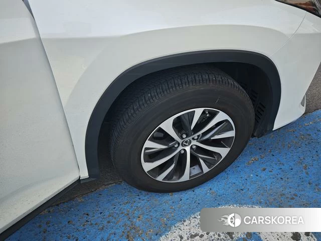 Lexus RX id 4259792 из Китая 9