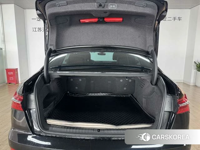 Audi A6L id 4220003 из Китая 9