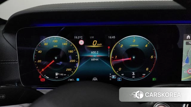 Mercedes-Benz E-Class W213 id 3843653 из Кореи 18