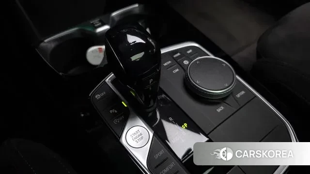 BMW 1 Series (F40) id 3044662 из Кореи 18