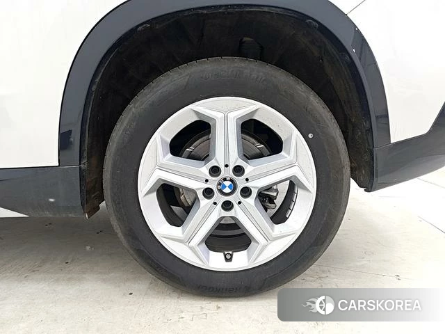 BMW X1 id 4393138 из Китая 18