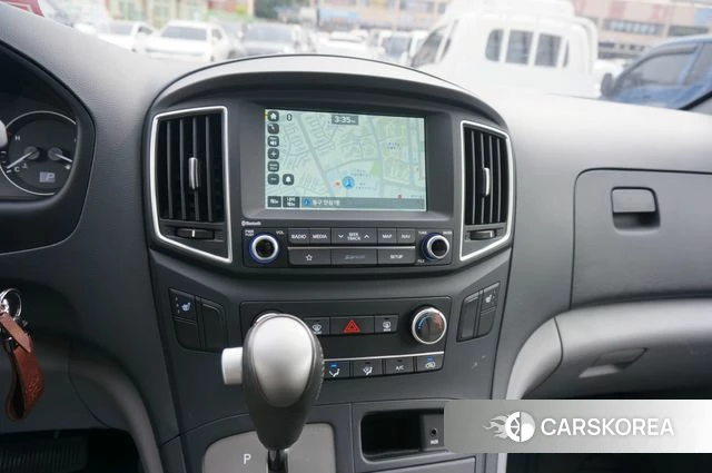 Hyundai The New Grand Starex id 4246192 из Кореи 18