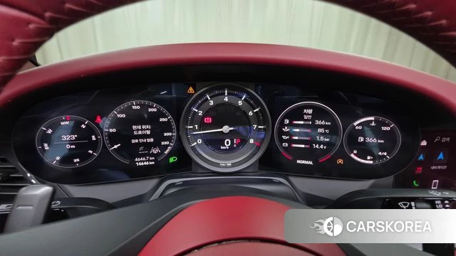 Porsche 911(992) id 4584439 из Кореи 18