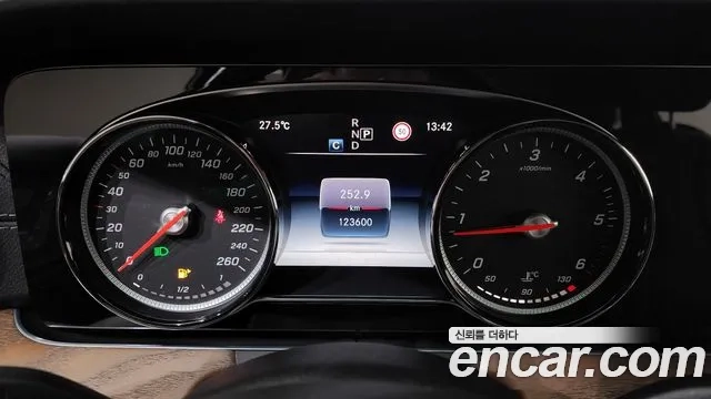 Mercedes-Benz E-Class W213 id 2897134 из Кореи 18