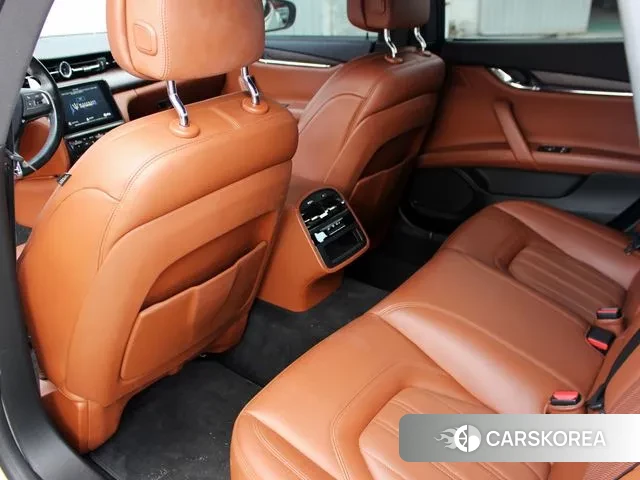Maserati Quattroporte id 3055535 из Кореи 18