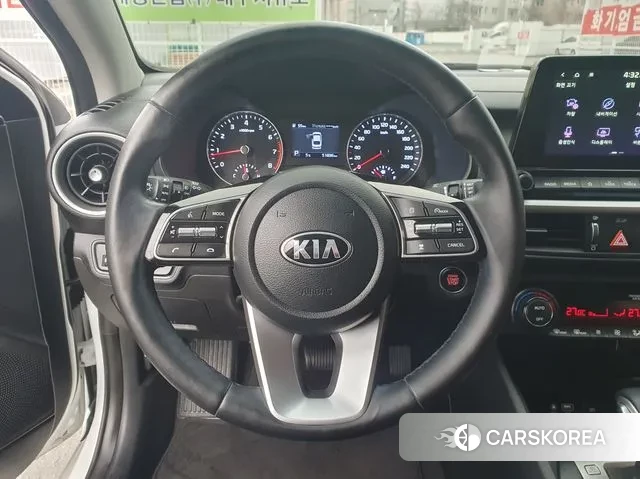 Kia Come New K3 id 3597901 из Кореи 18