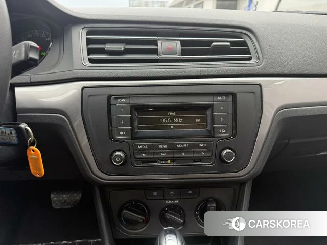Volkswagen Lavida id 4277807 из Китая 14