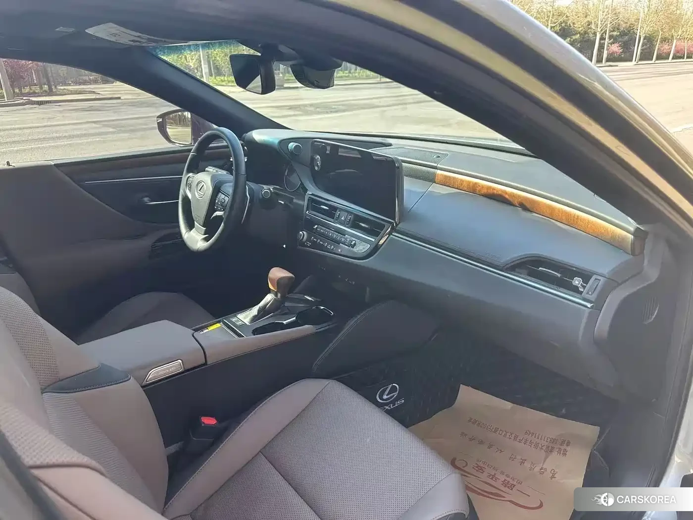 Lexus ES id 4617136 из Китая 8