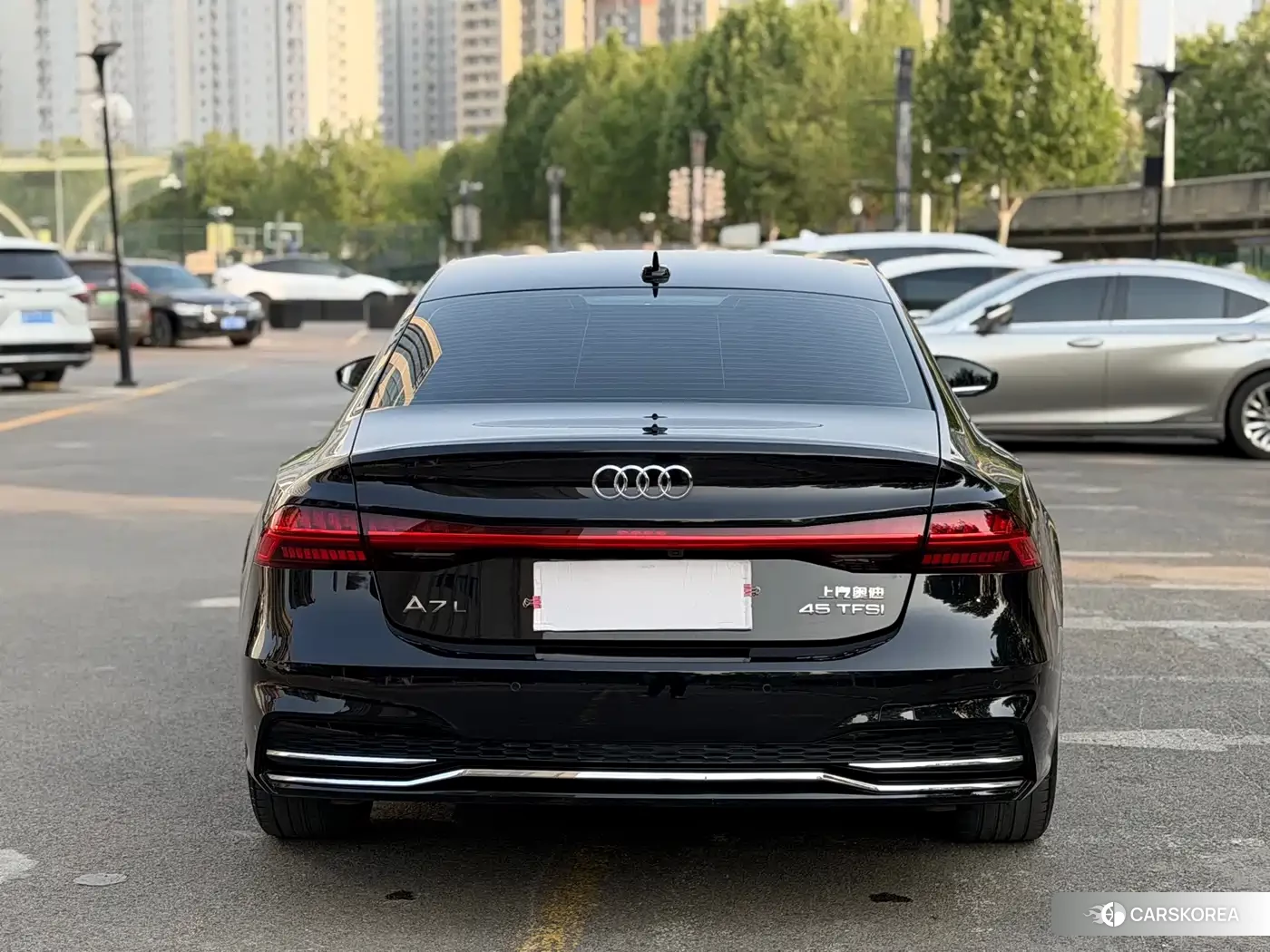 Audi A7L id 4600921 из Китая 15