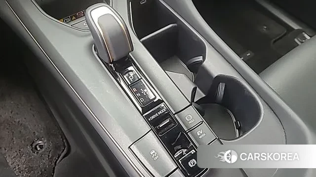 Toyota Crown Crossover id 3477875 из Кореи 16