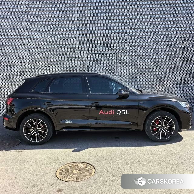 Audi Q5L id 4259357 из Китая 9