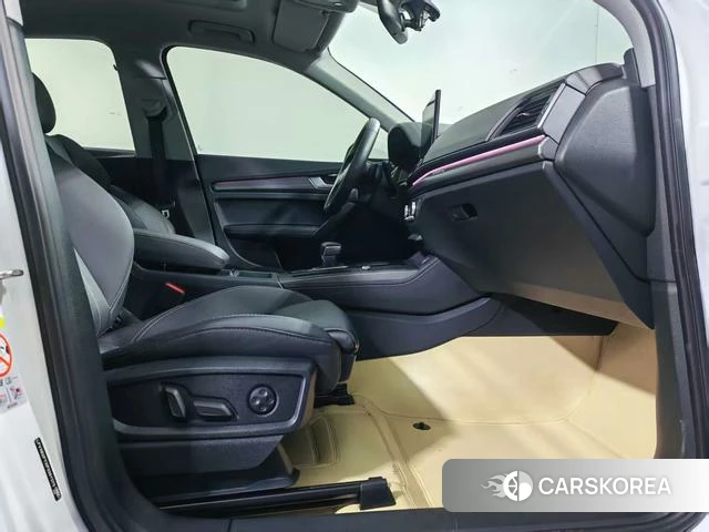 Audi Q5L id 4321235 из Китая 15