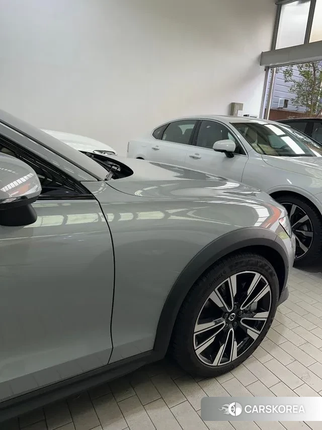 Volvo V60 Cross-Country 2nd Generation id 3206655 из Кореи 10