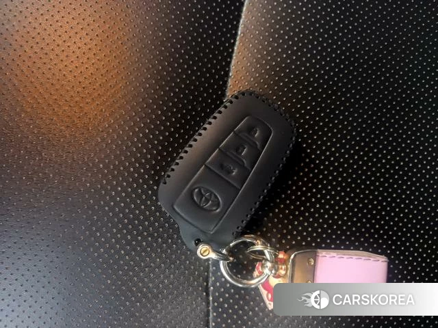 Toyota Corolla id 4297857 из Китая 18