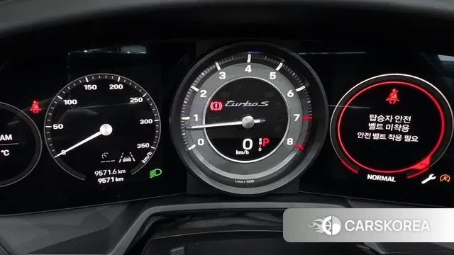 Porsche 911(992) id 3333602 из Кореи 18