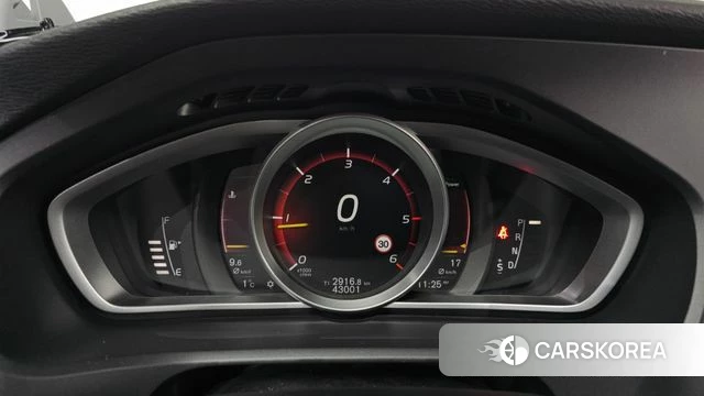 Volvo V40 Cross-Country id 3845415 из Кореи 18
