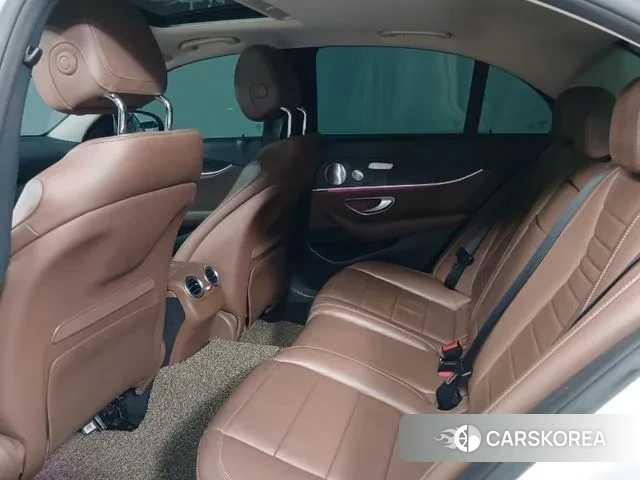 Mercedes-Benz E-Class W213 id 3494761 из Кореи 17