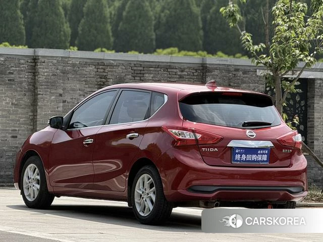 Nissan TIIDA id 4328930 из Китая 10