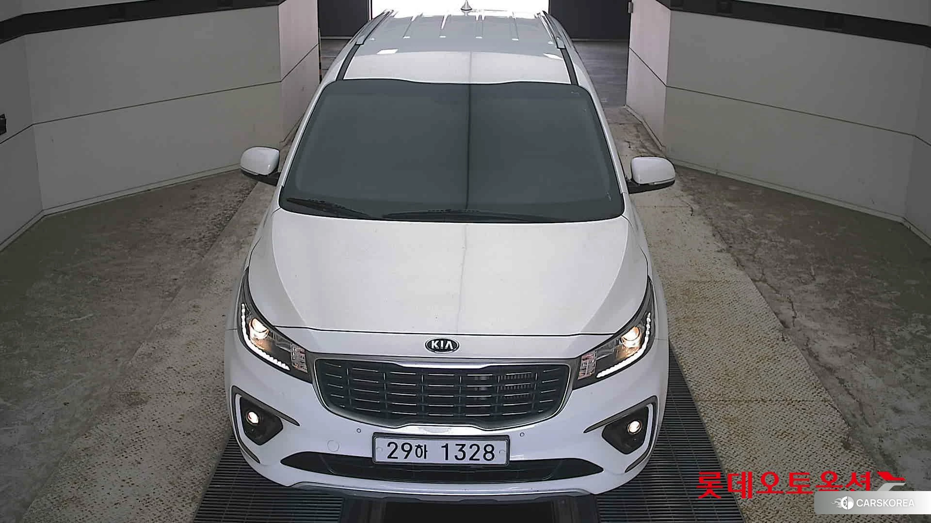 Kia Carnival id 4504352 из Кореи 36