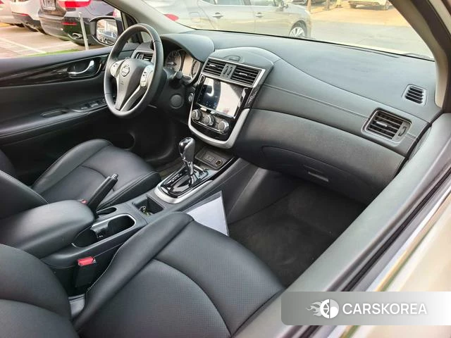 Nissan TIIDA id 4272736 из Китая 20