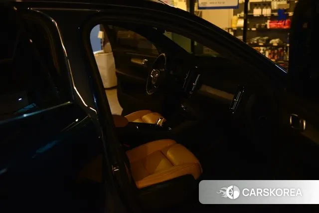 Volvo XC40 id 3029109 из Кореи 10