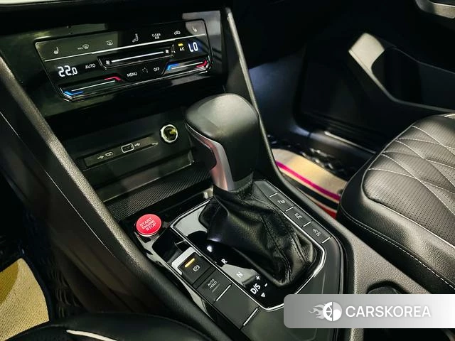 Volkswagen Tiguan L id 4277698 из Китая 14