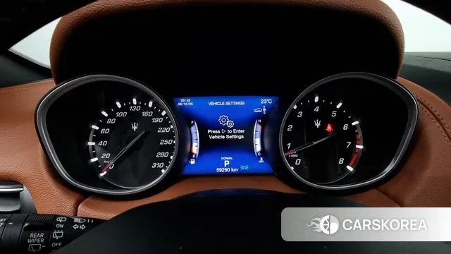 Maserati Levante id 3021411 из Кореи 18