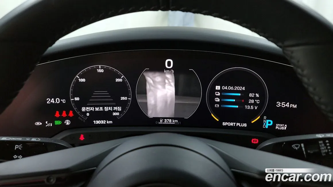 Porsche Taycan id 1557638 из Кореи 18