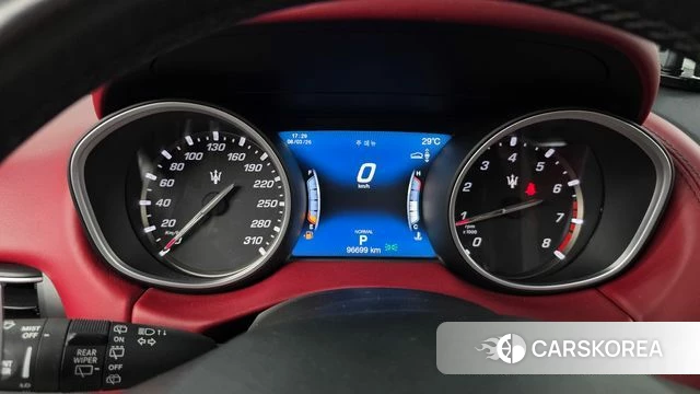 Maserati Levante id 4658006 из Кореи 34