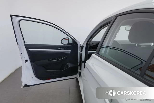 Volkswagen Bora id 4276321 из Китая 22