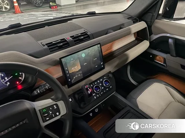 Land Rover Defender (L663) id 3377521 из Кореи 18