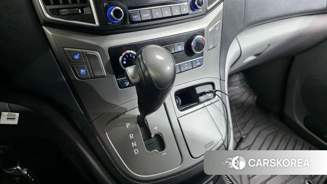 Hyundai The New Grand Starex id 4417476 из Кореи 17