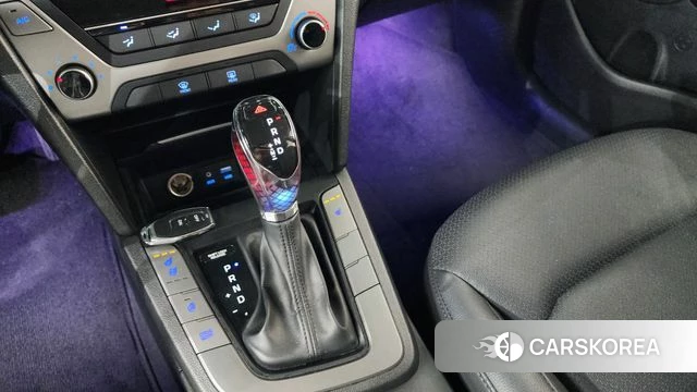 Hyundai Avante AD id 3873858 из Кореи 18