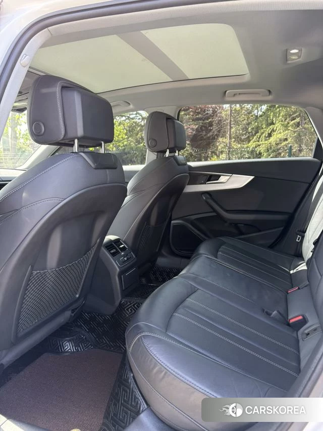 Audi A4L id 4275470 из Китая 11