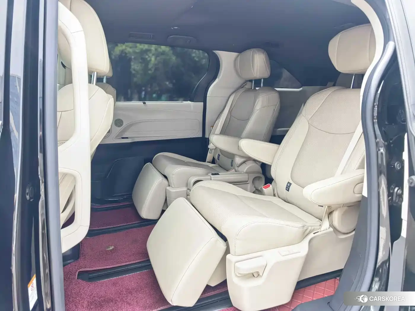 Toyota Sienna id 4576919 из Китая 16