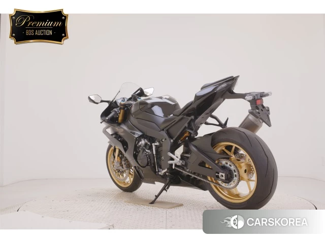 Проданный Honda CBR1000RR-R FIREBLADE SP id 4306782 из Японии, фото 8