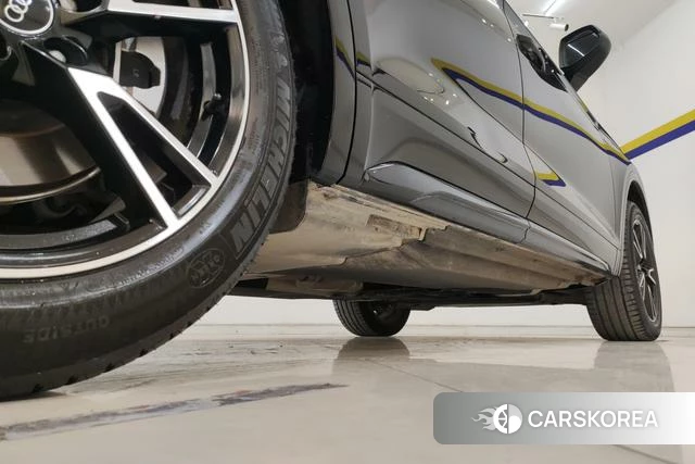 Audi Q5L id 4205683 из Китая 15