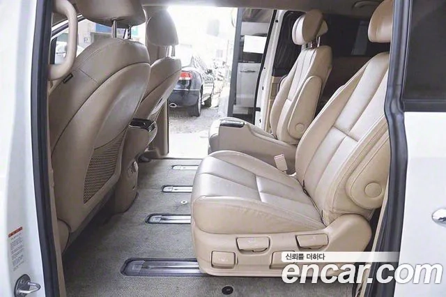 Kia The New Carnival id 2948299 из Кореи 18