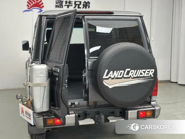 Toyota Land Cruiser 70 Series id 4258079 из Китая 48