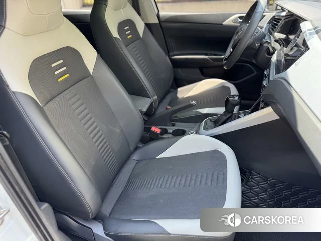 Volkswagen Polo id 4348697 из Китая 18