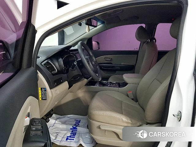 Kia The New Carnival id 4490336 из Кореи 18