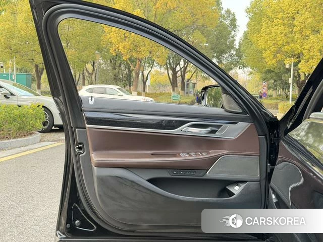 BMW 7 series id 4276903 из Китая 20