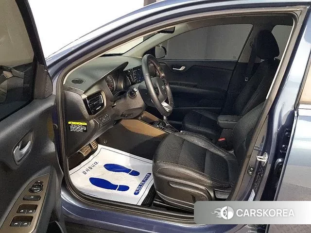 Kia Stonic id 3259631 из Кореи 18